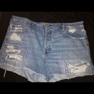 American Eagle Hi-Waist Shorts